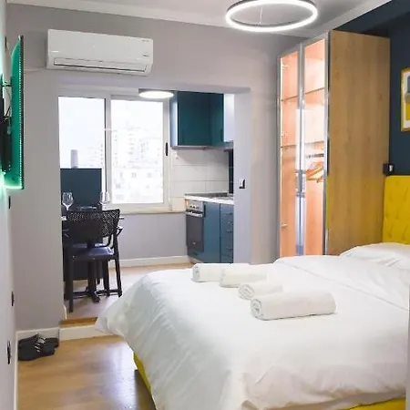 Matisse No10 - Center With Parking *