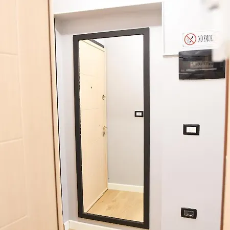 Center 10 - Way Apartment